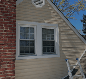 Refugios Roofing & Siding LLC
